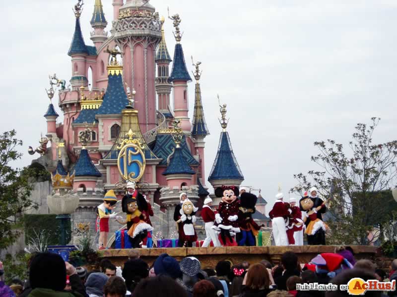 Imagen de Disneyland Paris  Minnies Jolly Holidays